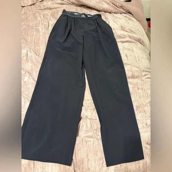 Alo Suit Up Pants - Picture 2 of 3